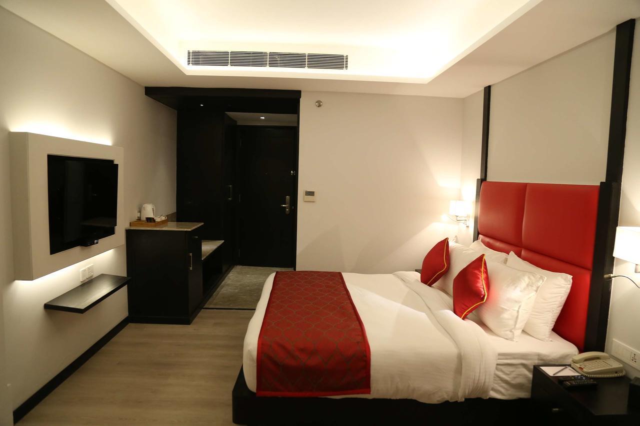 Ramada Encore Jalandhar Exterior foto